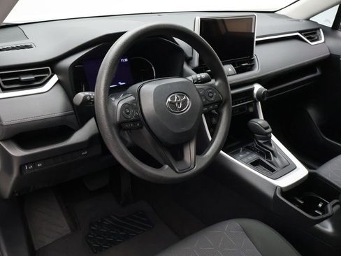 Used 2024 Toyota RAV4 XLE image 15