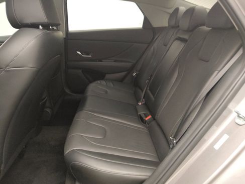 Used 2023 Hyundai Elantra Limited w/ Cargo Package FWD image 18