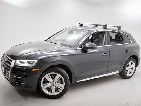 Used 2018 Audi Q5 2.0T Premium Plus w/ Premium Plus Package image 3