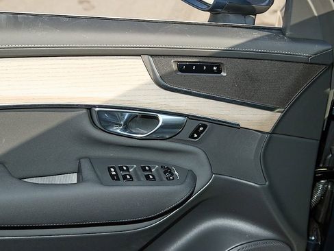 New 2026 Volvo XC90 B5 Plus w/ Protection Package image 11