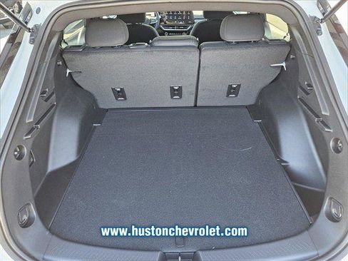 New 2026 Chevrolet Equinox EV LT image 13