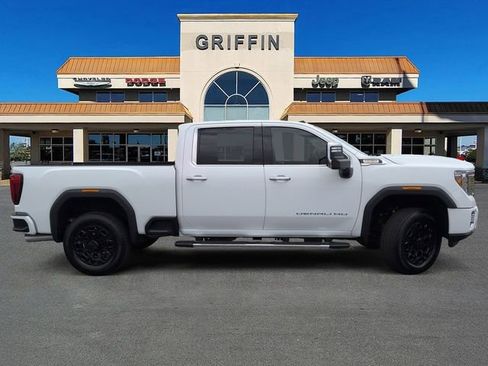 Used 2020 GMC Sierra 2500 Denali w/ Denali Ultimate Package AWD/4WD image 3