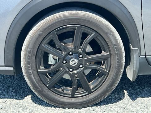 Used 2021 Nissan Kicks SR w/ Interior Electronics Package FWD image 12
