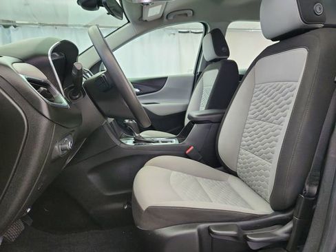 Used 2021 Chevrolet Equinox LS AWD/4WD image 8