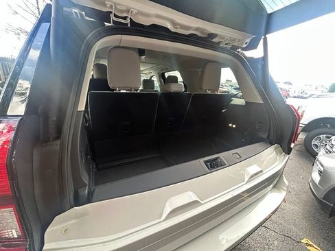 Used 2025 Ford Expedition Active AWD/4WD image 7