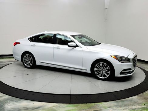 Used 2018 Genesis G80 3.8 RWD image 3