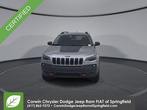 Used 2019 Jeep Cherokee Trailhawk w/ Comfort/Convenience Group image 5