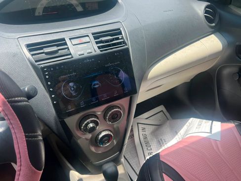 Used 2007 Toyota Yaris S FWD image 11