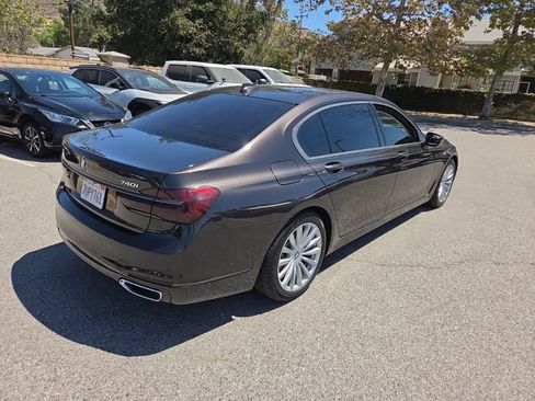 Used 2016 BMW 740i RWD image 5