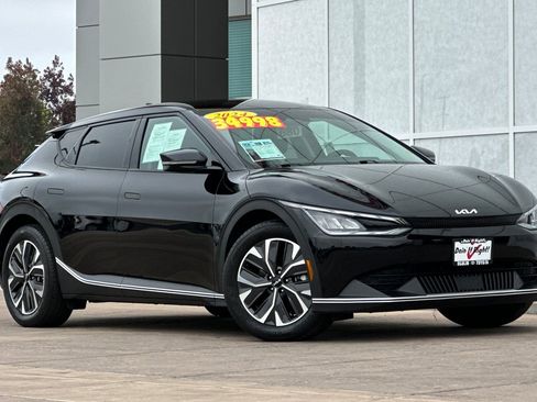 Used 2024 Kia EV6 Light image 2