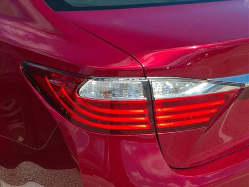 Used 2014 Lexus ES 350 w/ Premium Package FWD image 12