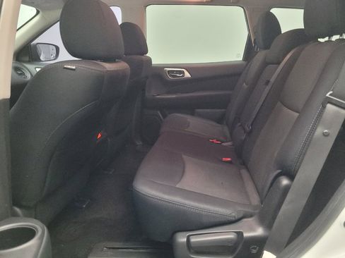 Used 2017 Nissan Pathfinder S FWD image 18
