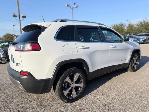 Used 2019 Jeep Cherokee Limited FWD image 27