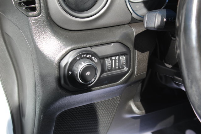 Used 2022 Jeep Wrangler Sport AWD/4WD image 14