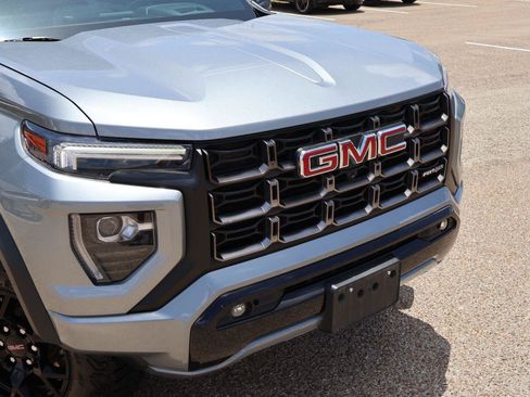 Used 2024 GMC Canyon AT4X AWD/4WD image 8