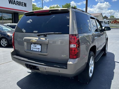 Used 2007 Chevrolet Tahoe LTZ w/ LTZ Preferred Equipment Group AWD/4WD image 15
