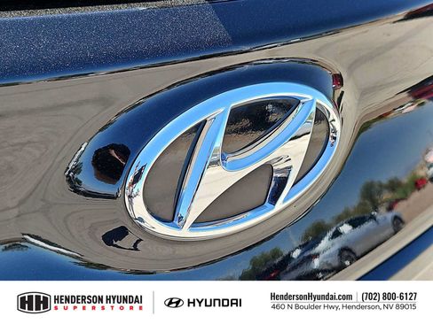 Used 2023 Hyundai Kona SEL w/ Cargo Package AWD/4WD image 11