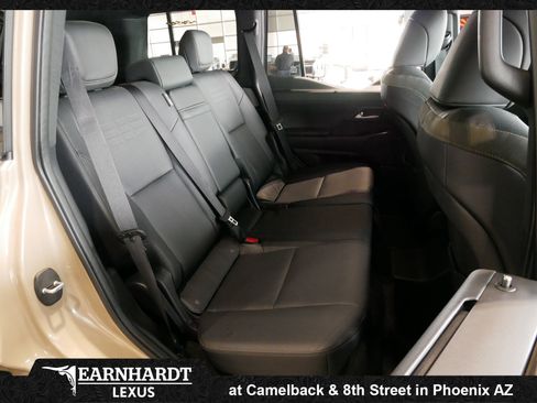 Used 2024 Lexus GX 550 AWD/4WD image 14