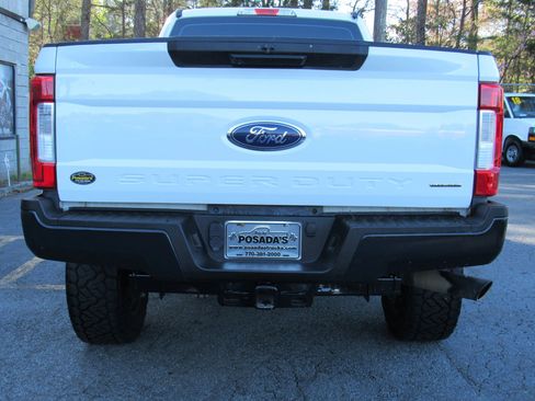 Used 2017 Ford F250 XL w/ Power Equipment Group image 9