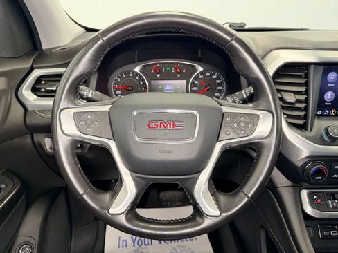 Used 2020 GMC Acadia SLT w/ LPO, Floor Liner Package FWD image 16