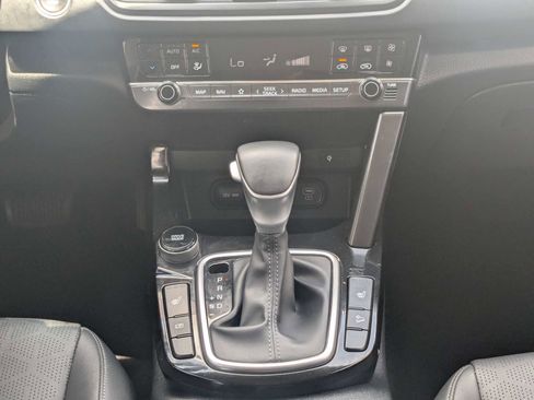 Used 2024 Kia Seltos EX FWD image 20