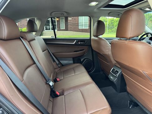 Used 2018 Subaru Outback 3.6R Touring w/ Popular Package #3 image 20