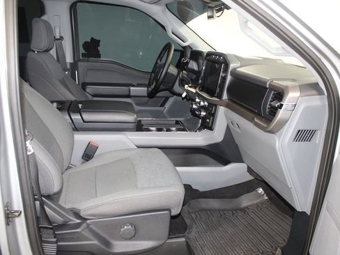 Used 2024 Ford F150 XLT w/ FX4 Off-Road Package image 29