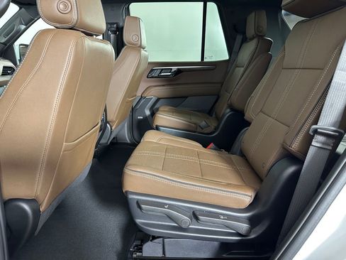 Used 2025 Chevrolet Tahoe High Country image 29