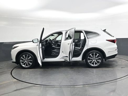 Used 2025 Acura MDX FWD w/ Technology Package image 37