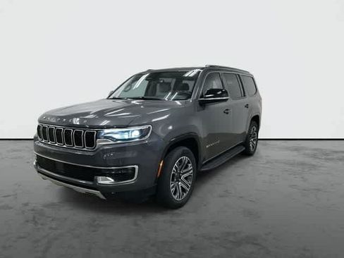 Used 2024 Jeep Wagoneer Series II w/ Flexible Seating Group RWD image 7