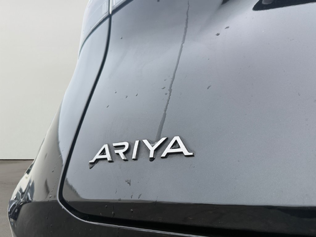 Used 2023 Nissan Ariya FWD image 30