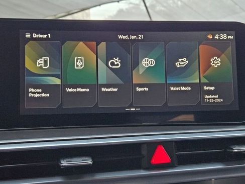 Used 2024 Kia Sorento SX image 16