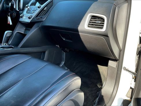 Used 2012 Chevrolet Equinox LTZ AWD/4WD image 26