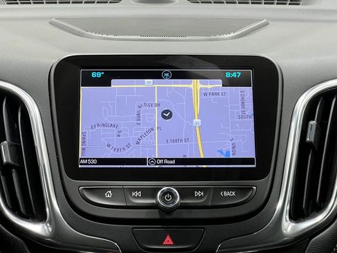 Used 2018 Chevrolet Equinox Premier image 10