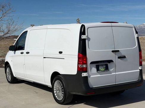 Used 2021 Mercedes-Benz Metris image 6