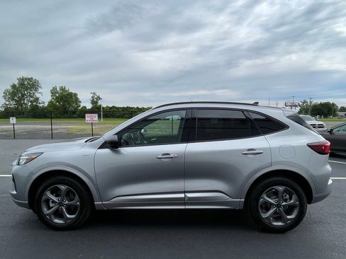 Used 2024 Ford Escape ST-Line w/ Tech Pack #1 AWD/4WD image 12