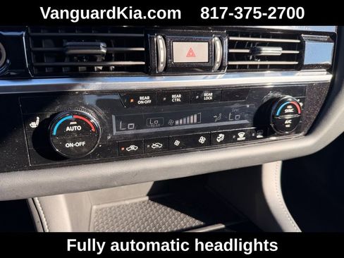 Used 2024 Nissan Pathfinder SV image 21