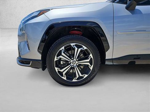 Used 2025 Toyota RAV4 XSE AWD/4WD image 25