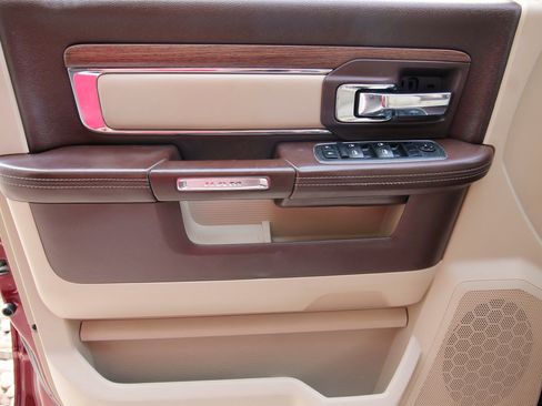 Used 2018 RAM 3500 Laramie image 20