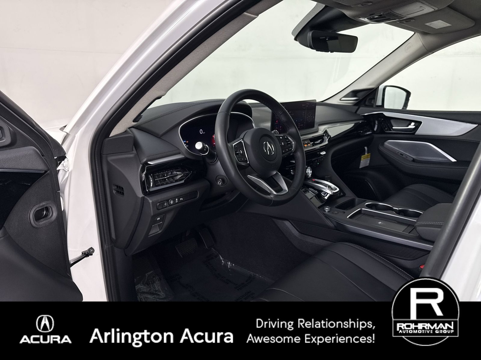 Used 2026 Acura MDX w/ Technology Package AWD/4WD image 4