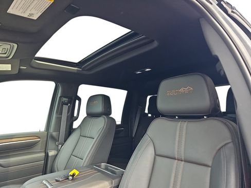 Used 2024 Chevrolet Silverado 2500 High Country w/ Technology Package AWD/4WD image 28