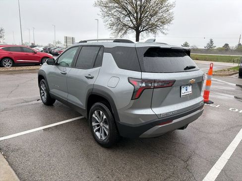 New 2026 Chevrolet Equinox LT w/ Convenience Package II AWD/4WD image 5