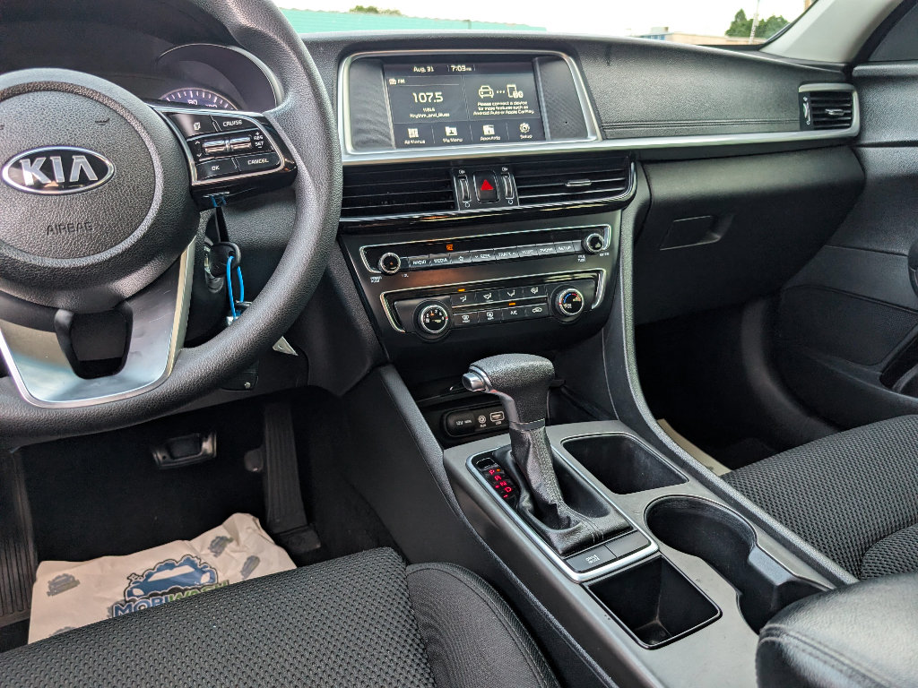 Used 2020 Kia Optima LX FWD image 23