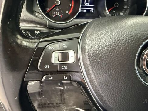 Used 2017 Volkswagen Passat 1.8T R-Line FWD image 18