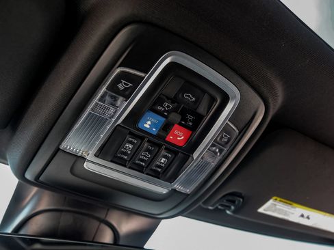 Used 2020 RAM 2500 Limited AWD/4WD image 39