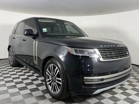 New 2025 Land Rover Range Rover SE AWD/4WD image 10