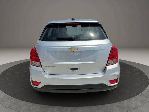 Used 2018 Chevrolet Trax LS AWD/4WD image 7