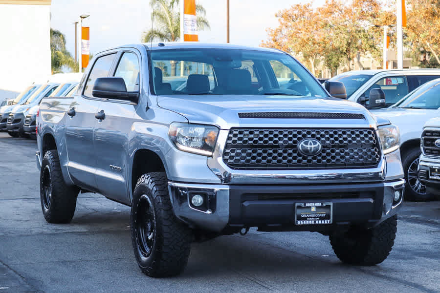 Used 2018 Toyota Tundra SR5 w/ SR5 Upgrade Package RWD image 3