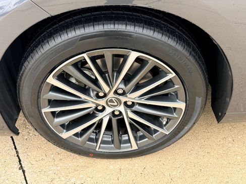 Certified 2023 Lexus ES 350 w/ Premium Package image 16