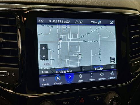 Used 2021 Jeep Grand Cherokee Overland AWD/4WD image 22